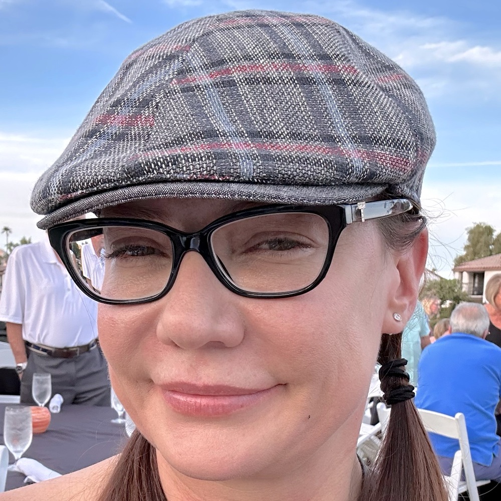 Meet your Posher, Andrea